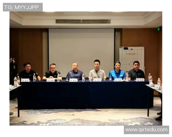 足球C级教练员培训的重要性与发展前景探讨