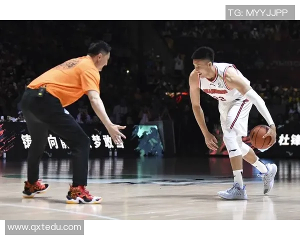 下海篮球明星名单表揭晓他们的传奇故事与成就一览无遗 下海篮球明星名单表揭晓他们的传奇故事与成就一览无遗